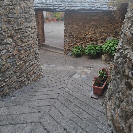 منزل الضيف Llesuy  في Casa Rogel المظهر الخارجي الصورة