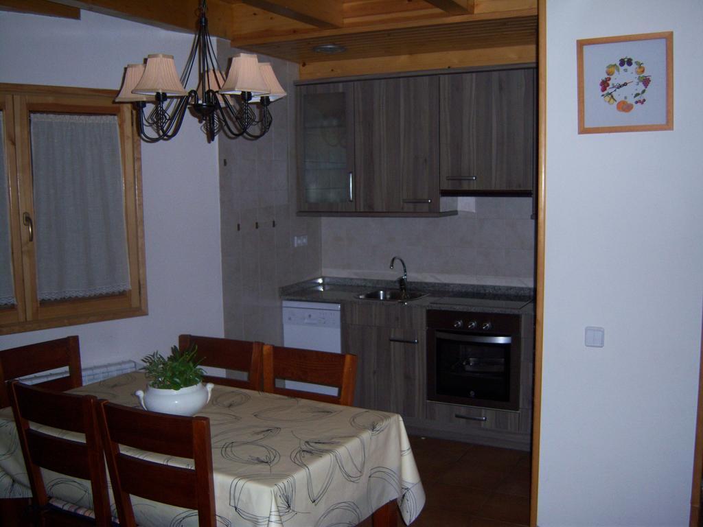 منزل الضيف Llesuy  في Casa Rogel المظهر الخارجي الصورة
